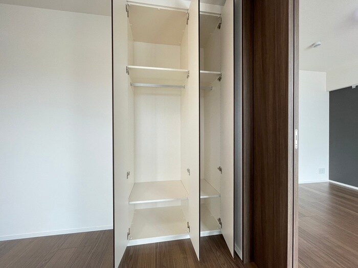 物件内観写真21　(収納)