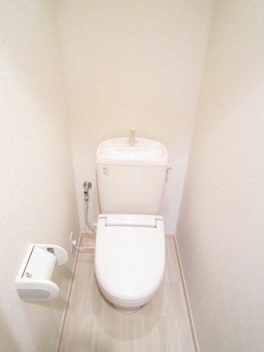 物件内観写真9　(トイレ)