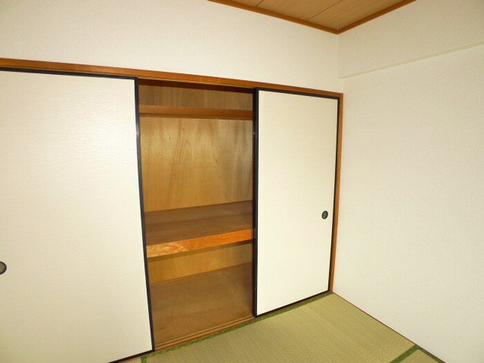 物件内観写真11　(収納)