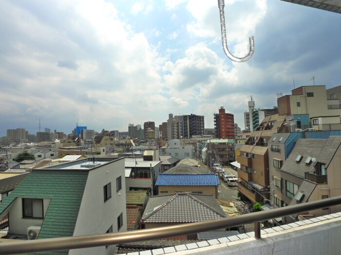 物件内観写真13　(室内からの展望)