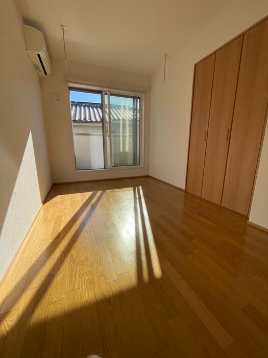 物件内観写真8　(居室)