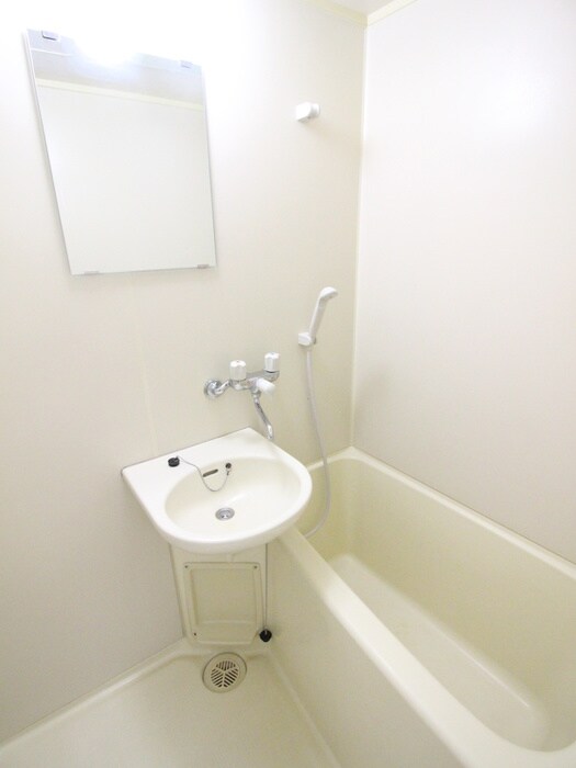 物件内観写真12　(バス／シャワールーム等)