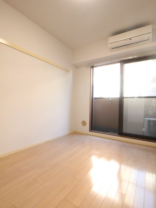 物件内観写真13　(居室)