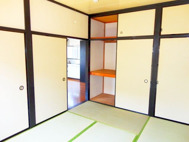 物件内観写真5　(収納)