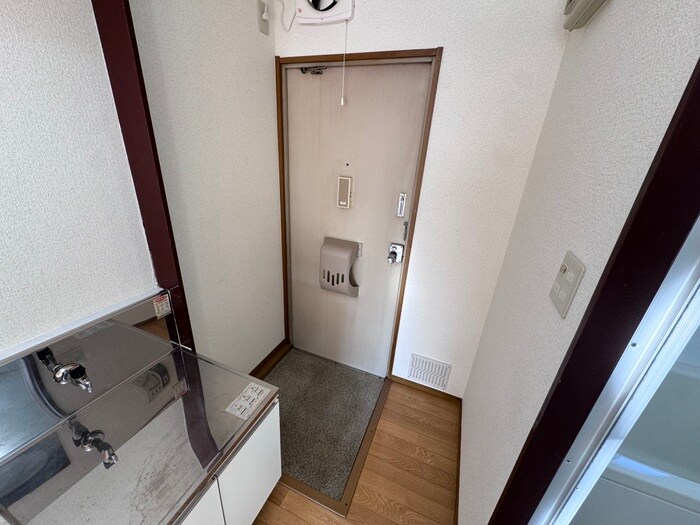 グリーンハイツの玄関