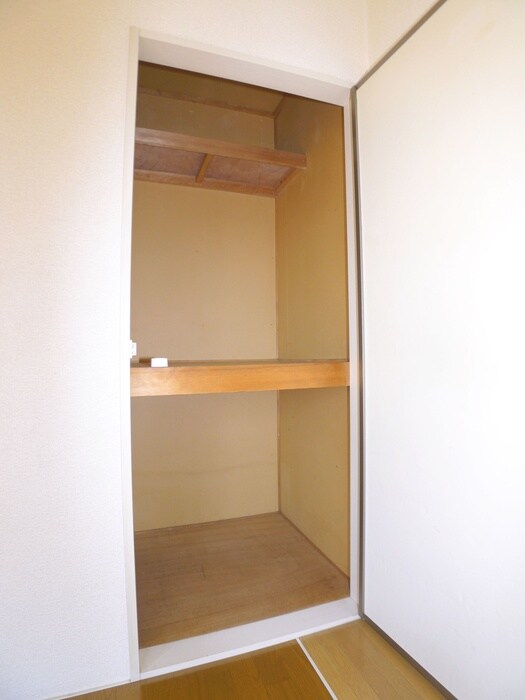 物件内観写真7　(収納)