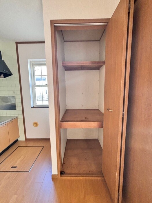 物件内観写真17　(収納)