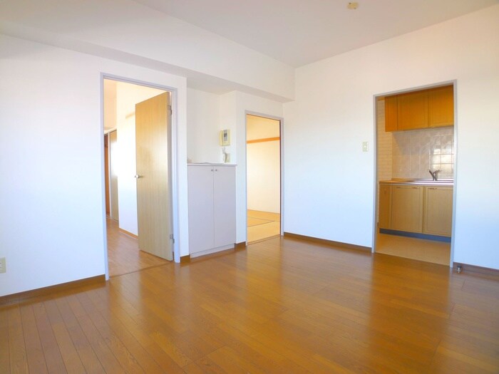 物件内観写真8　(居室)