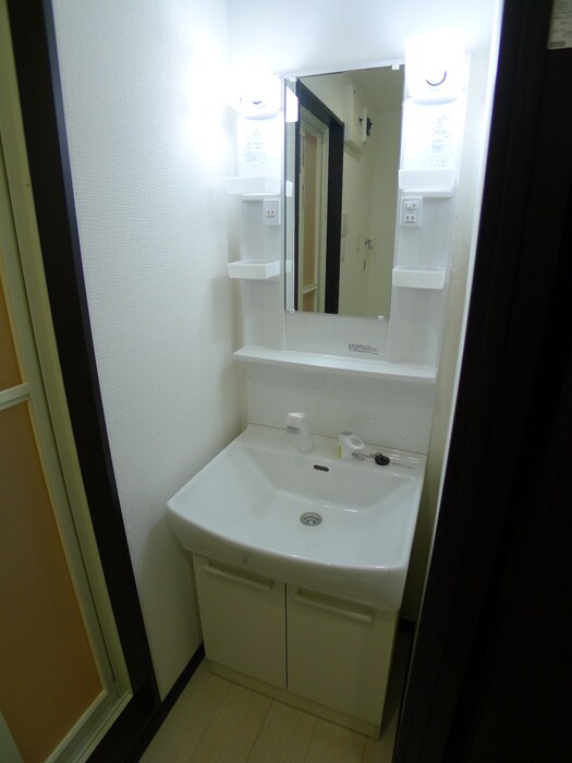 物件内観写真9　(洗面)