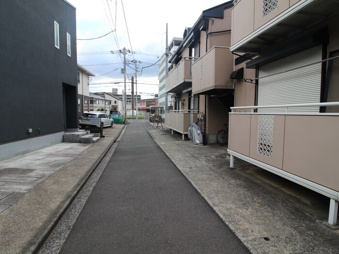 物件外観写真3　(周辺環境)