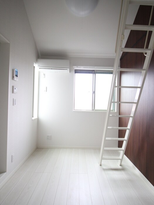 物件内観写真5　(居室)