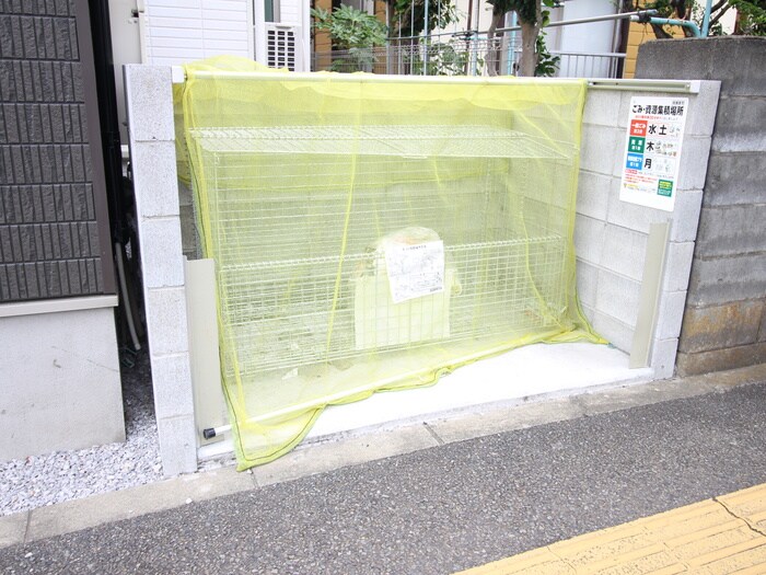 物件外観写真4　(建物設備)