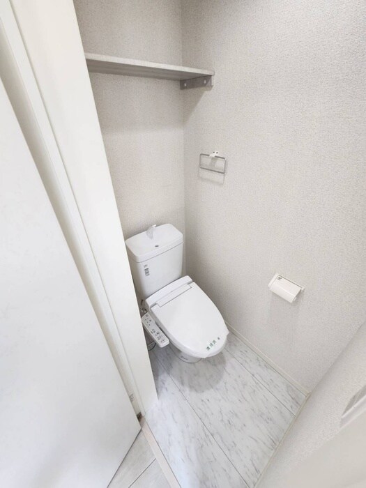 物件内観写真8　(トイレ)