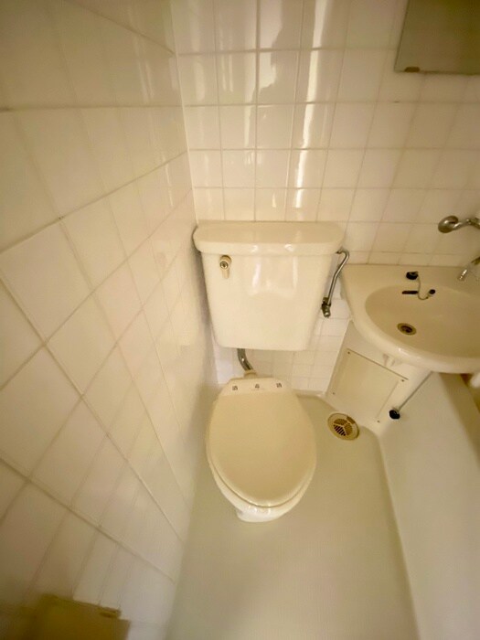 物件内観写真12　(トイレ)