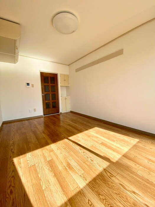 物件内観写真21　(居室)