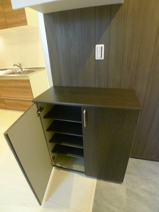 物件内観写真6　(靴箱)