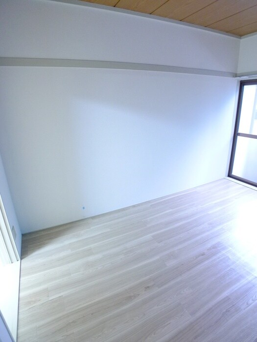 物件内観写真10　(居室)