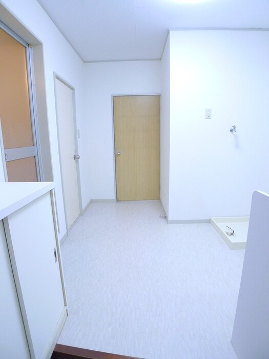 物件内観写真19　(廊下)