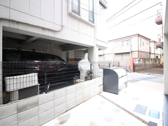 物件内観写真13　(室内からの展望)