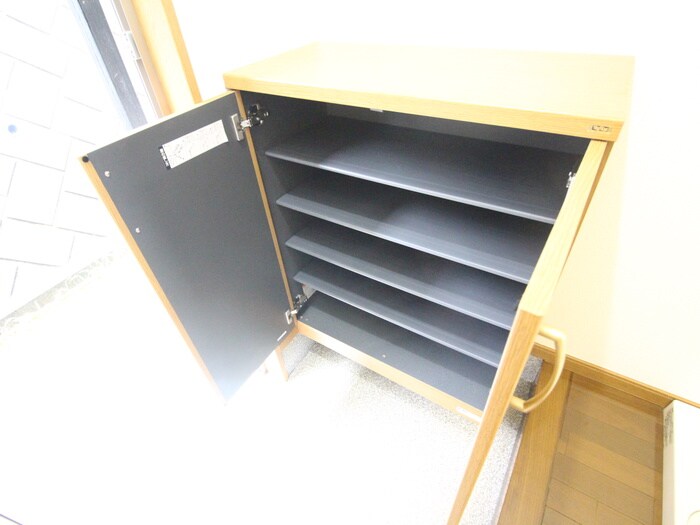 物件内観写真15　(靴箱)