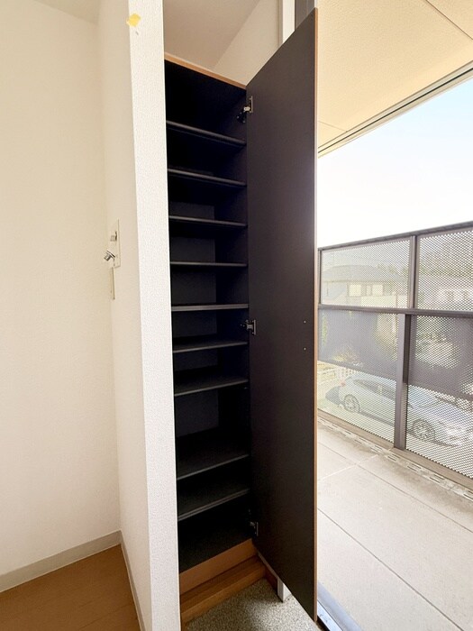 物件内観写真14　(靴箱)