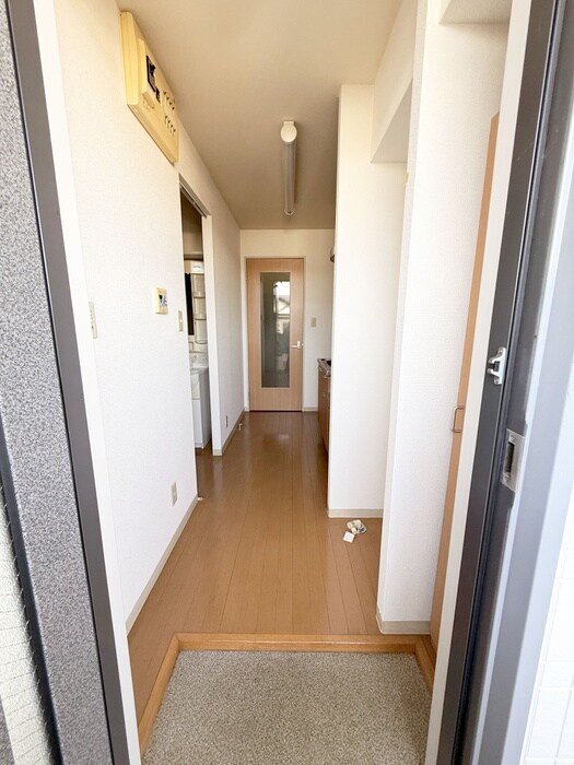 物件内観写真15　(玄関)
