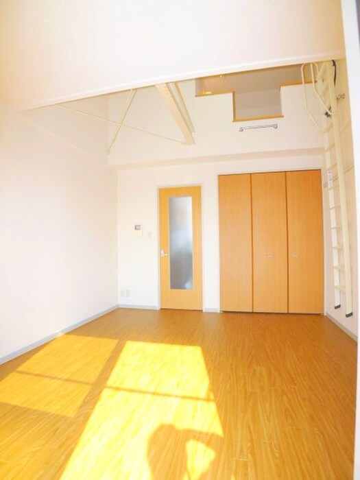 物件内観写真15　(居室)