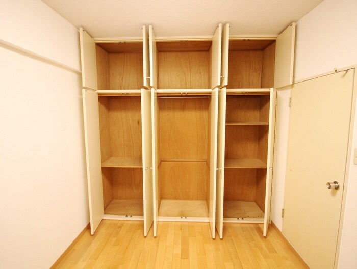 物件内観写真13　(収納)