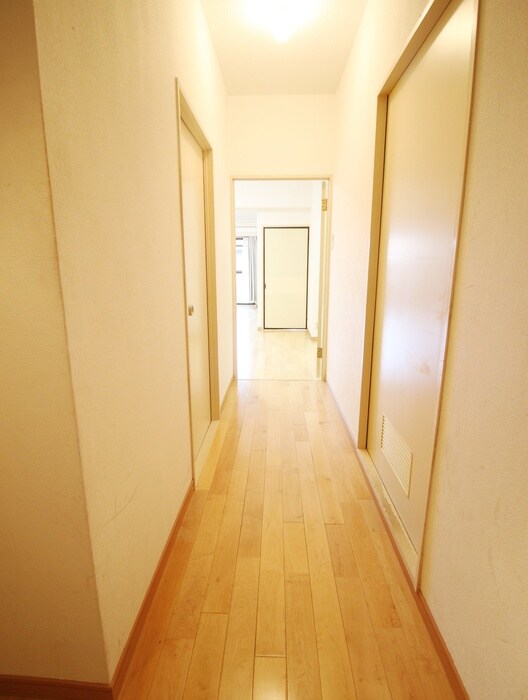 物件内観写真19　(廊下)