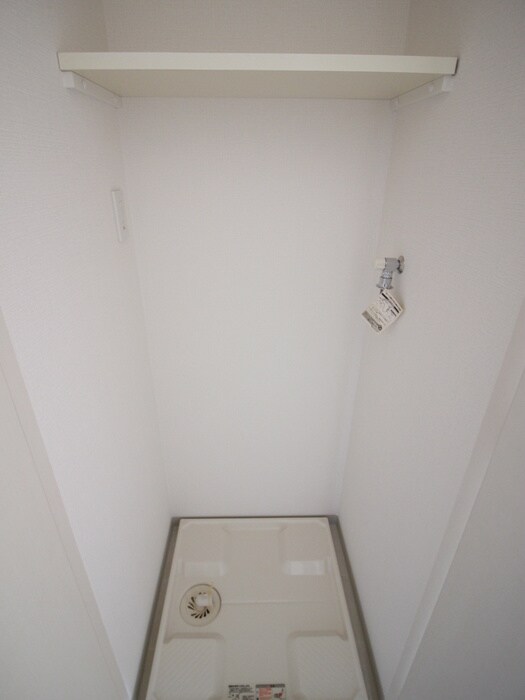 物件内観写真19　(洗濯機置場)