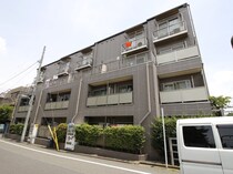 アヴェニ－ル高井戸の外観写真