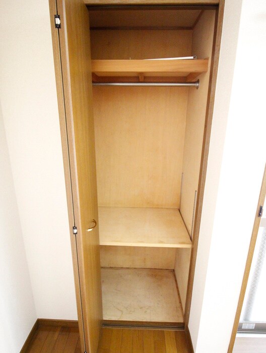 物件内観写真10　(収納)