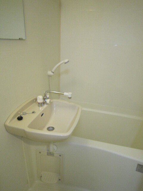 物件内観写真12　(バス／シャワールーム等)