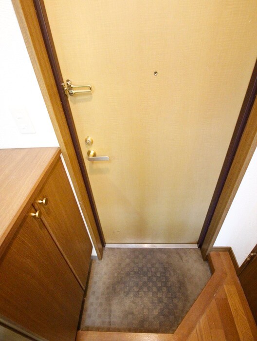 物件内観写真17　(玄関)