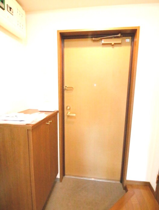 物件内観写真19　(玄関)