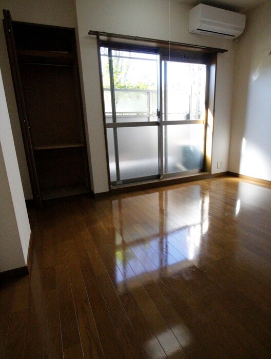 物件内観写真19　(居室)