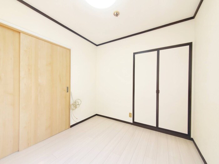 物件内観写真10　(居室)