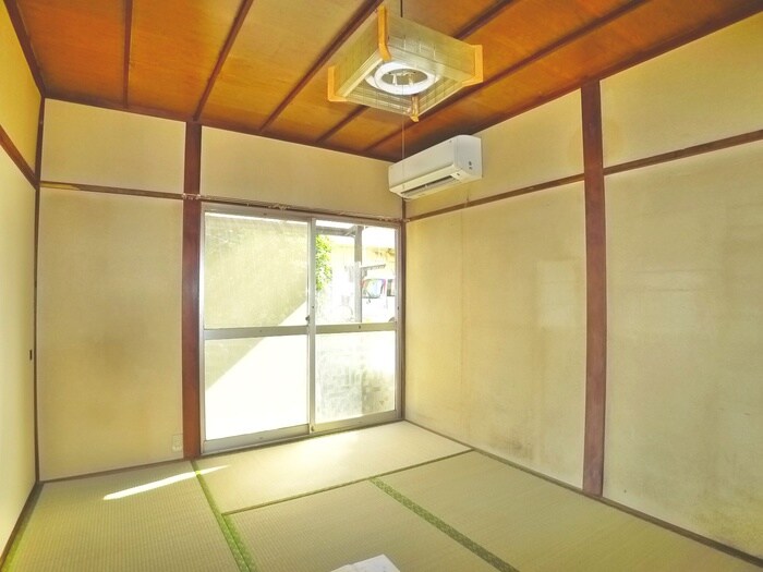 物件内観写真21　(室内からの展望)