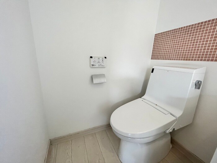 物件内観写真13　(トイレ)