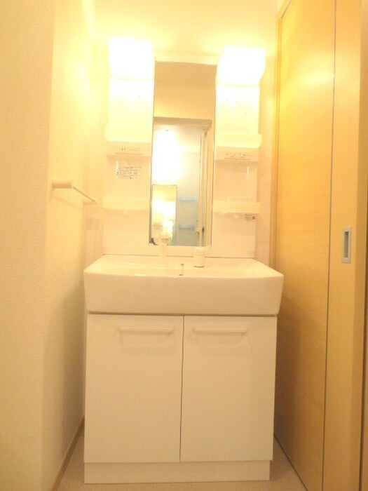 物件内観写真5　(洗面)