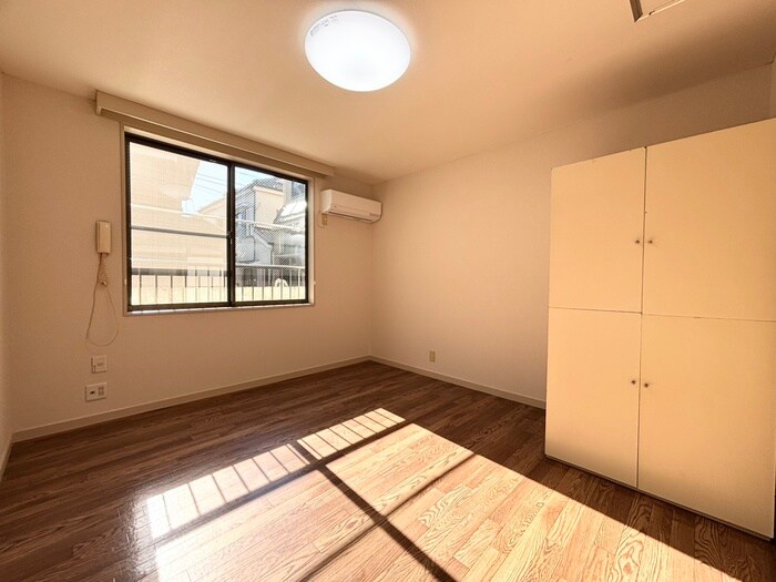 物件内観写真5　(居室)
