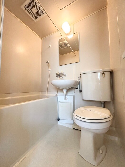 物件内観写真10　(バス／シャワールーム等)