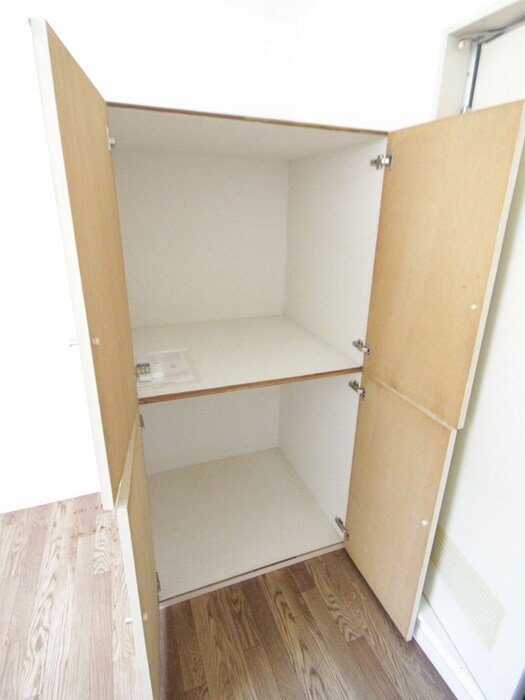 物件内観写真13　(収納)