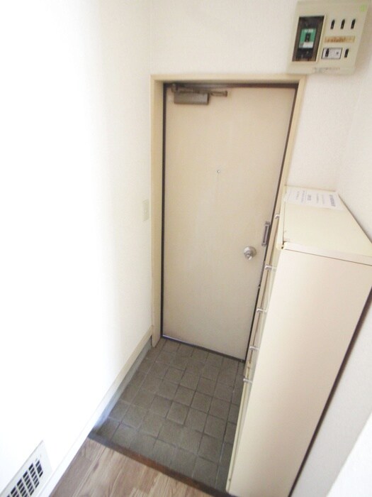 物件内観写真14　(玄関)
