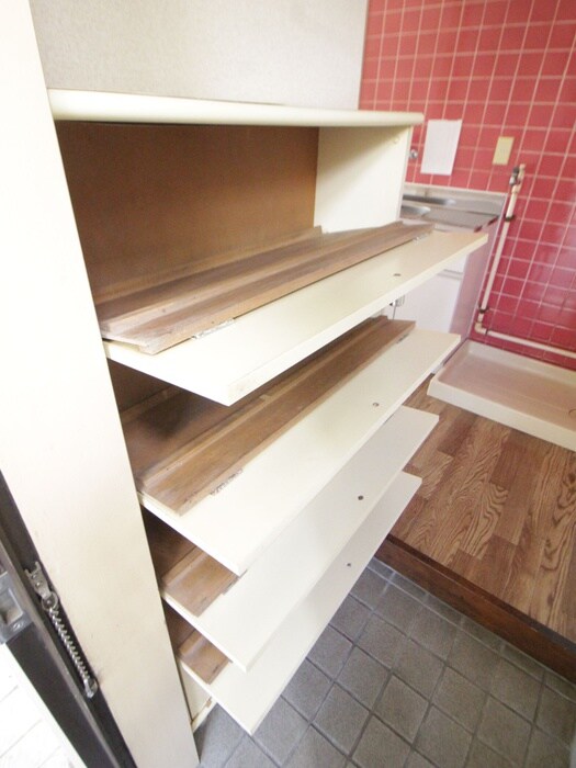 物件内観写真16　(靴箱)