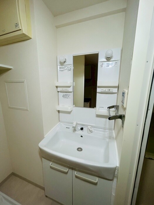 物件内観写真11　(洗面)