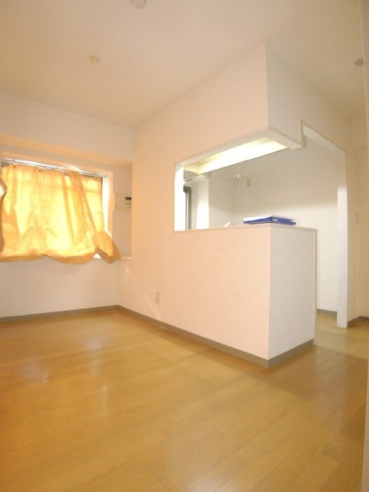 物件内観写真6　(居室)