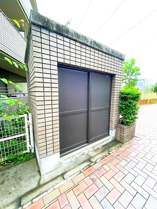 物件外観写真4　(建物設備)