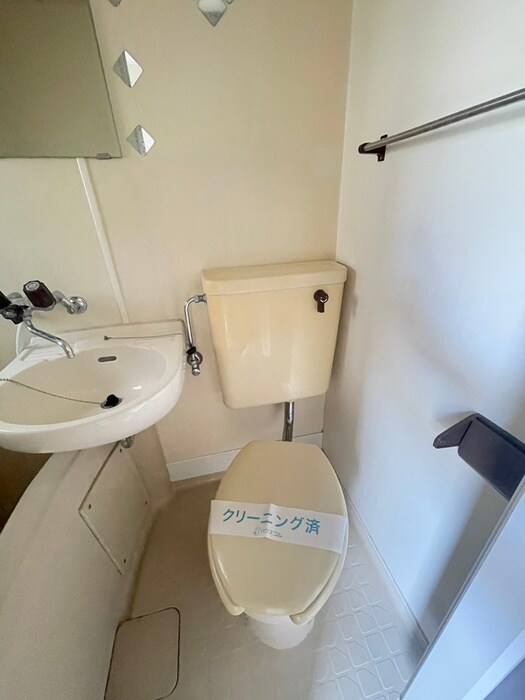 物件内観写真12　(トイレ)