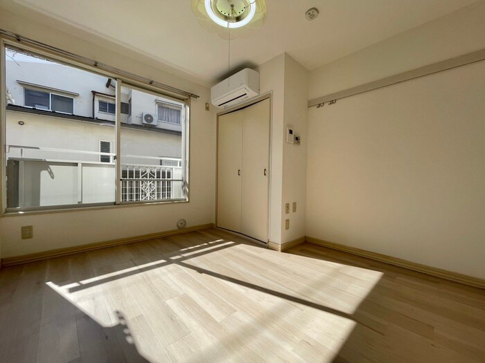 物件内観写真7　(居室)